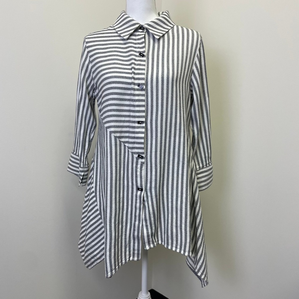 Soft Surroundings Striped Tunic Shirt Black White Sharkbite Hem Womens Small